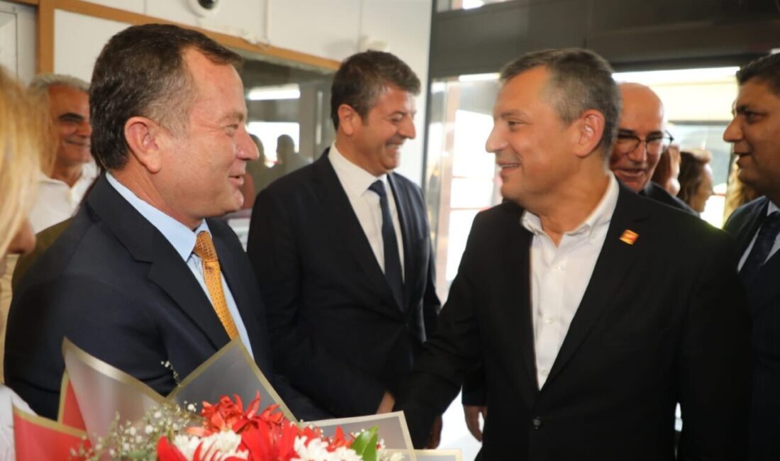 CHP Genel Başkanı Özel, Gaziantep’te Cumhuriyet Halk Partisi (CHP) Genel Başkanı Özgür Özel, çeşitli programlara