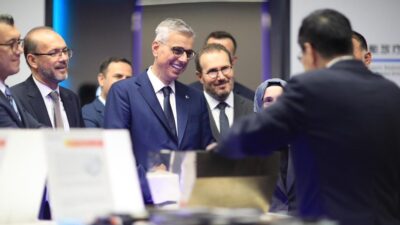 Sağlık Bakanı Kemal Memişoğlu ve beraberindeki heyet, Çin’deki temasları kapsamında