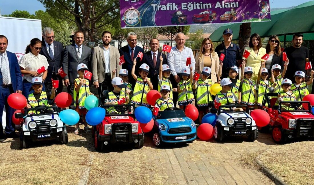 Aydın’ın Çine ilçesinde anaokulu öğrencilerinin trafik kurallarını uygulamalı öğrenebilmesi için