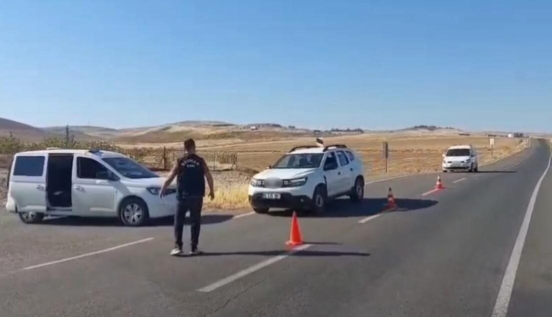 Batman’da durdurulan otomobilde yapılan aramalarda cips kolisi, çuval ve poşetlerden