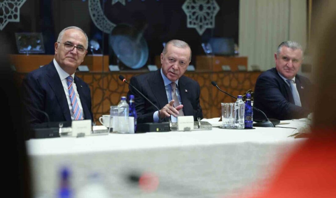 Cumhurbaşkanı Recep Tayyip Erdoğan, Tayland’ın başkenti Bangkok’ta düzenlenen 2025 FIVB