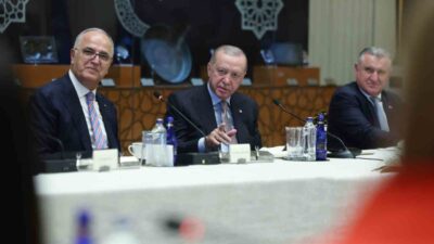 Cumhurbaşkanı Recep Tayyip Erdoğan, Tayland’ın başkenti Bangkok’ta düzenlenen 2025 FIVB