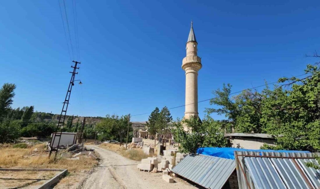 Darende’de tarihî Yusufpaşa Camisi yeniden ibadete açılmayı bekliyor Malatya’nın Darende ilçesine bağlı İbrahim Paşa Mahallesi’nde bulunan ve 283