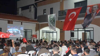 Manisa’nın Demirci ilçesindeki yüzlerce vatandaş EuroBasket 2025 final maçını belediye