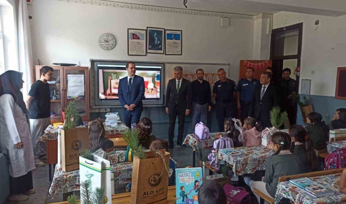 Derebucak’ta ilk ders zili çaldı Yurt genelinde 2025-2026 eğitim öğretim yılının başlamasıyla birlikte Konya’nın Derebucak