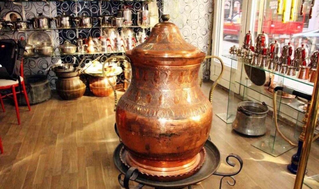 Gaziantepli bir ustanın 1 asır önce yaptığı ve bakır bakraç