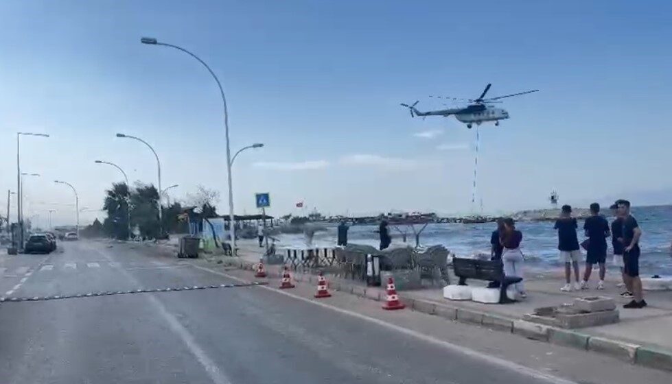 Devletin tüm kurumları Bursa yangını için seferber oldu Bursa’da televizyon vericilerinin bulunduğu Gündoğdu köyündeki ormanlık alanda çıkan yangına