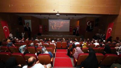 Dilovası Kaymakamlığı ve Dilovası Belediyesi iş birliğiyle düzenlenen Mevlid-i Nebi