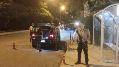 Afyonkarahisar’ın Dinar ilçesinde polis tarafından asayiş ve huzur denetimleri gerçekleştirildi.