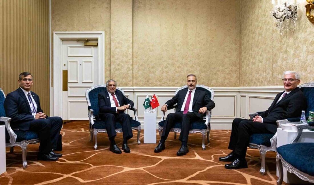 Dışişleri Bakanı Fidan, Pakistan Dışişleri Bakanı Dar ile görüştü Dışişleri Bakanı Hakan Fidan, Pakistan Dışişleri Bakanı Muhammed Ishaq Dar