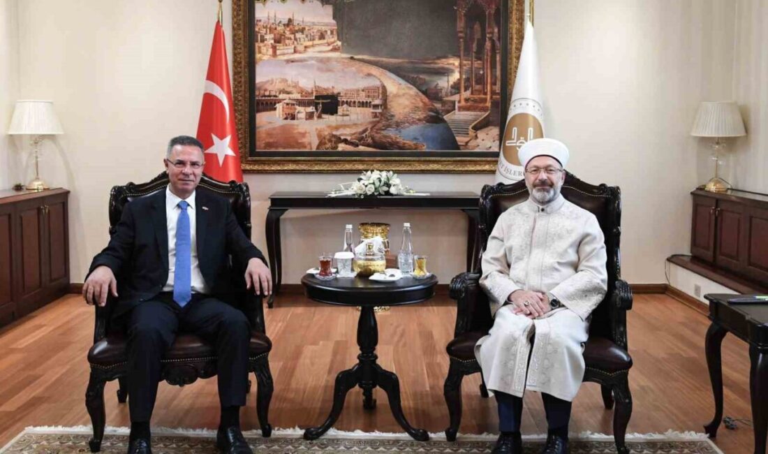 Diyanet İşleri Başkanı Erbaş: “Kalbimizin yarısı Filistin olarak atıyor” Diyanet İşleri Başkanı Ali Erbaş, Filistin’in Ankara Büyükelçisi Faed Mustafa’yı