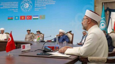 Diyanet İşleri Başkanı Ali Erbaş, resmi ziyaret kapsamında geldiği Kırgızistan’ın