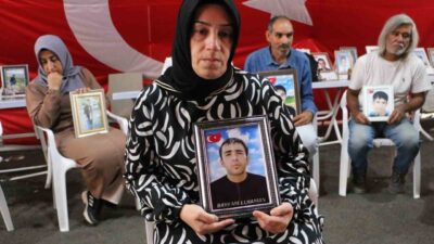 Diyarbakır anneleri, evlatlarından gelecek müjdeli bir haberi almak için 7