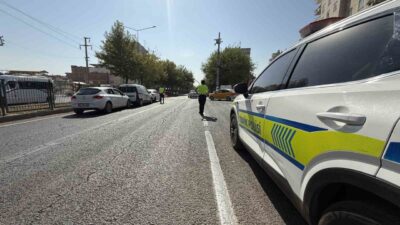 Diyarbakır’ın Bağlar ilçesinde 5 aracın karıştığı zincirleme trafik kazası meydana