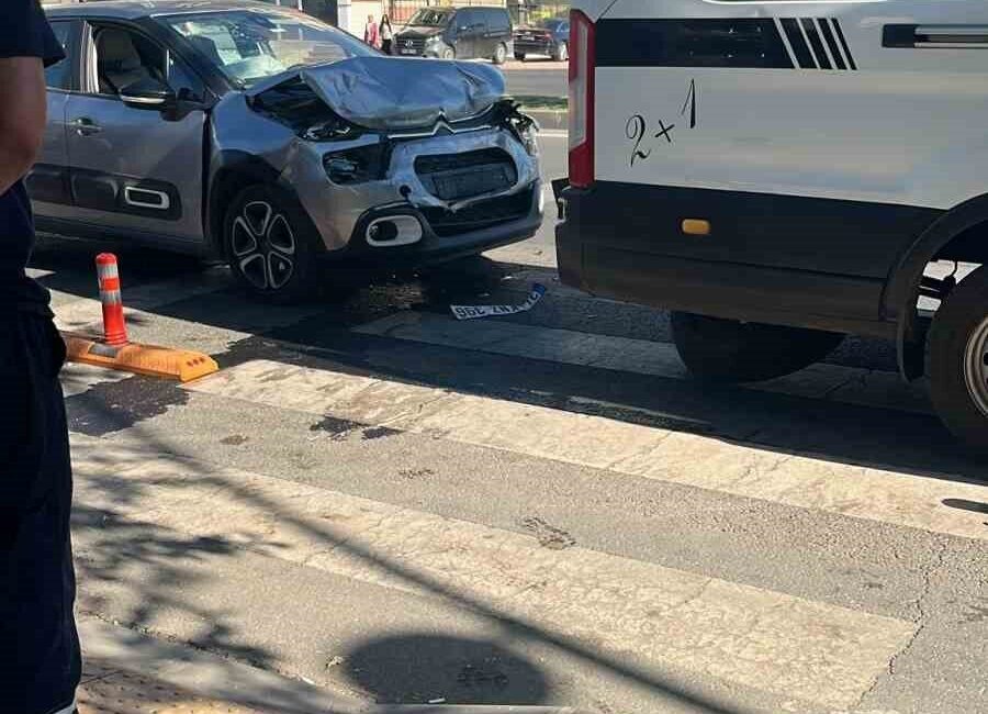 Diyarbakır’da trafik kazası: 1 yaralı Diyarbakır’da otomobilin transite arkadan çarpması sonucu meydana gelen trafik kazasında