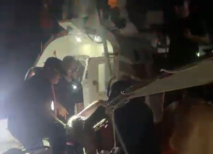 Muğla’nın Marmaris ilçesi açıklarında teknesinde rahatsızlanan ve yardım çağrısında bulunan