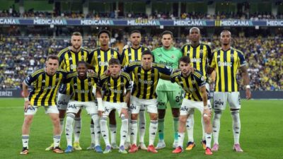 Fenerbahçe, Trabzonspor karşısına yeni teknik direktörü Domenico Tedesco yönetiminde çıktı.