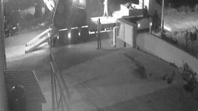 Muğla’da yaşayan Mehmet Arıkan, internetten ilana çıkardığı dozerini Adana’dan 3