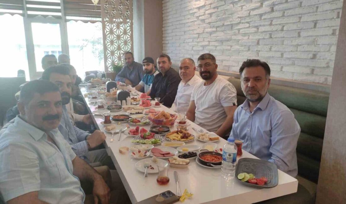 DSYB Başkan adayı Sarıkaya, basınla buluştu Ardahan Damızlık Sığır Yetiştiricileri Birliği Başkan Adayı Özgür Sarıkaya, basınla