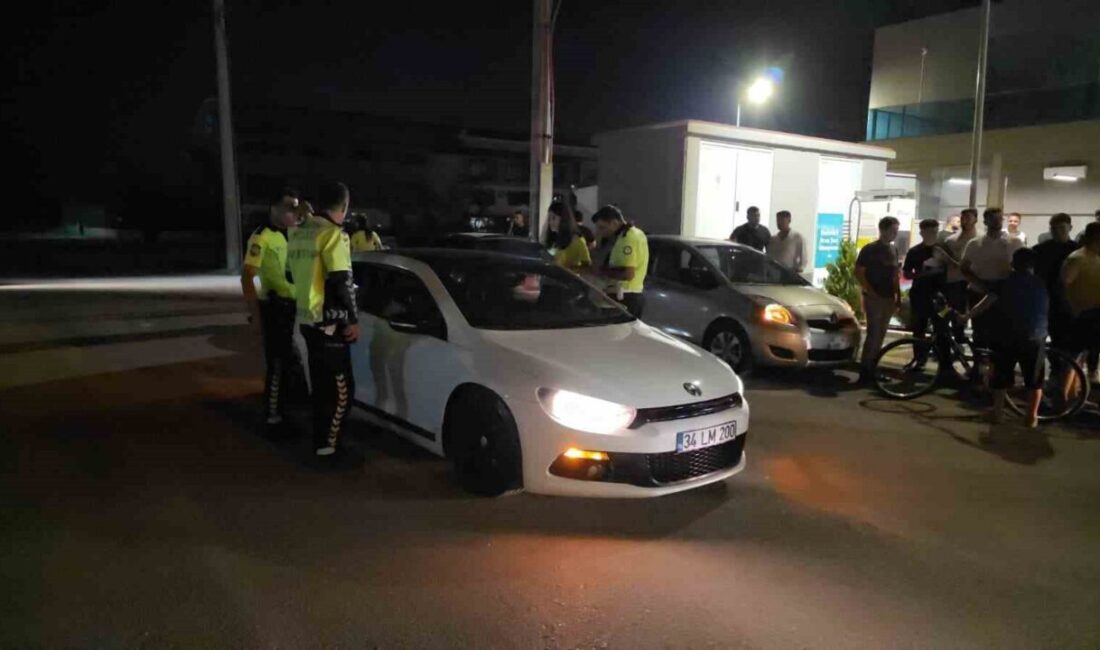Dur ihtarına uymadı, aracı bırakıp başka araçla kaçtı Bursa’nın İnegöl ilçesinde polisin “dur” ihtarına uymayan otomobil sürücüsü, aracı