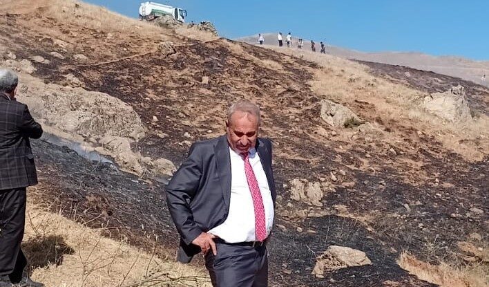 Durankaya’da korkutan yangın Hakkari’nin Durankaya beldesinde çıkan anız yangını paniğe neden oldu. Durankaya