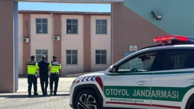 DÜZCE(İHA) – Düzce’de polis ve jandarma ekipleri tarafından yapılan denetimlerde