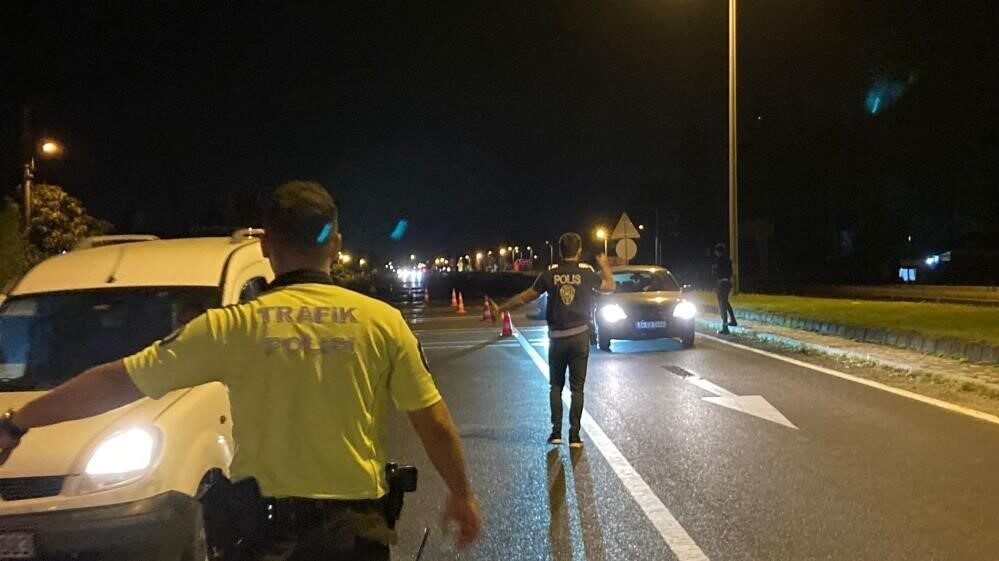 Düzce’de son bir haftada 171 araç trafikten men edildi 7 Eylül 2025 tarihleri arasında yapılan denetimde 2 bin 645