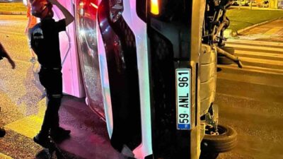 Balıkesir’in Edremit ilçesinde, otogar kavşağında meydana gelen trafik kazasında, bir