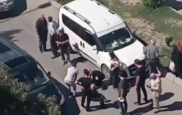 Elazığ’da yolun karşısına geçmeye çalıştığı sırada hafif ticari aracın çarptığı