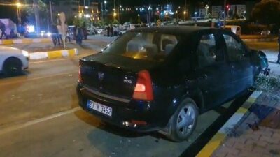 Elazığ’ın Palu ilçesinde otomobil ile motosikletin çarpışması sonucu meydana gelen