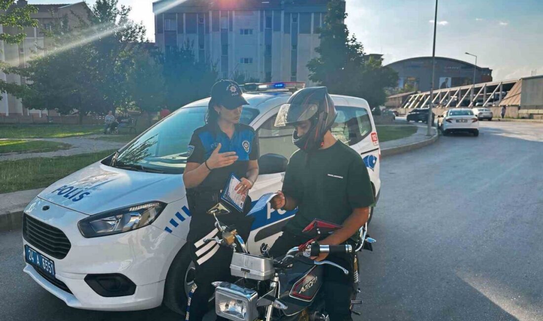 Erzincan’da polislerden sürücülere bilgilendirme Erzincan İl Emniyet Müdürlüğü ekipleri sürücüleri kask kullanımı ve hatalı