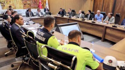 Erzincan Valisi Hamza Aydoğdu başkanlığında ilgili birim amirlerin katılımlarıyla “Hız