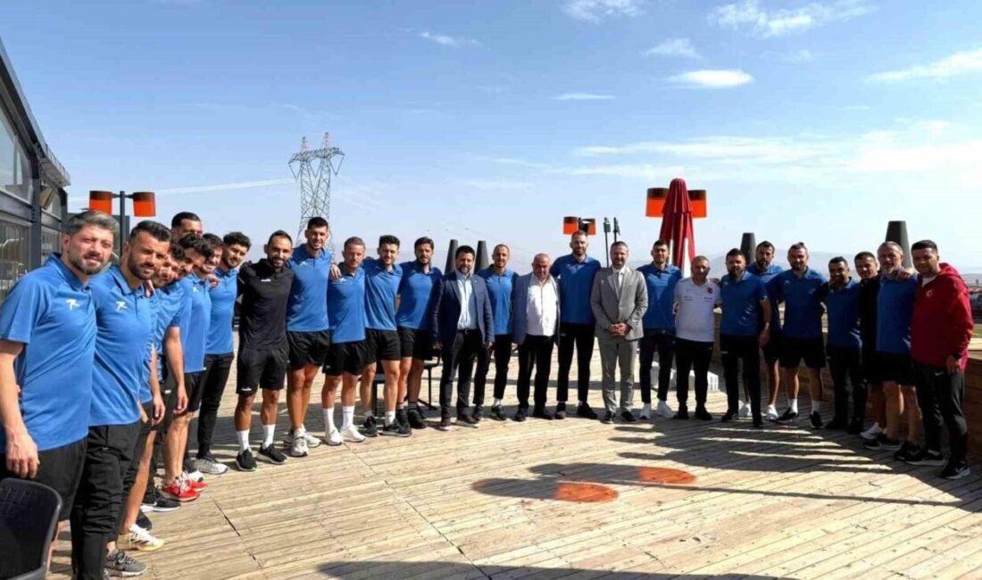 Erzurum’da antrenör kursları sürüyor Türkiye Futbol Federasyonu 2. ve 3. Lig Kulüplerinden Sorumlu Yönetim