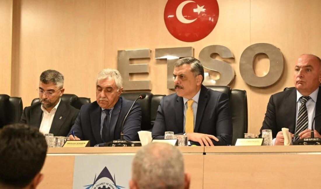 Erzurum Valisi Mustafa Çiftçi, Cumhurbaşkanı Recep Tayyip Erdoğan’ın eşi Emine