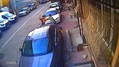 İstanbul Esenyurt’ta komşular arasında çıkan gürültü kavgası yumruk yumruğa kavgaya