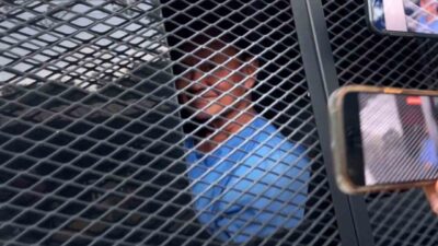 Tayland Yüksek Mahkemesi, hakkında tutukluluk kararı bulunan, ancak sağlık problemleri