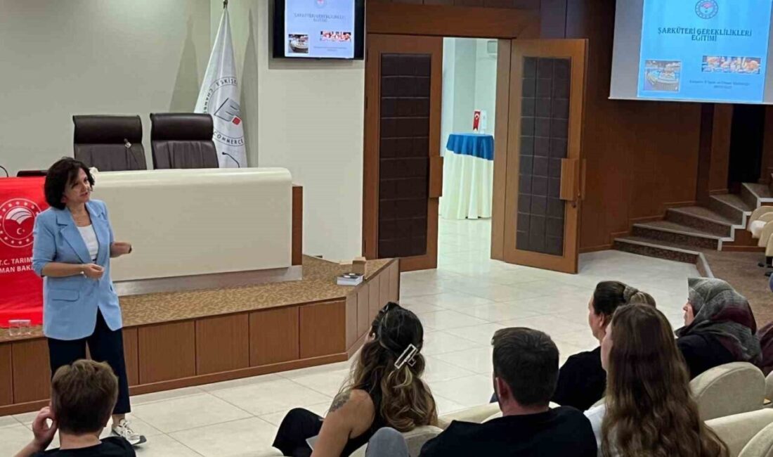Eskişehir’de şarküteri çalışanlarına gıda güvenliği eğitimi Eskişehir’de gıda güvenliğine yönelik bilinçlendirme çalışmaları kapsamında şarküteri çalışanlarına yönelik