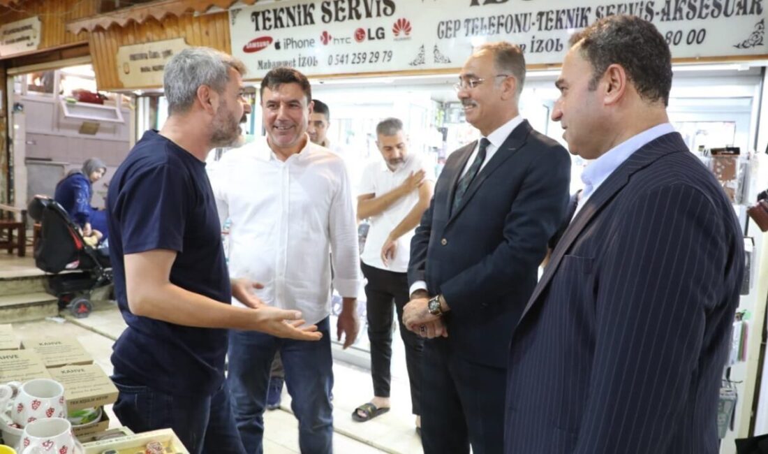 Eyyübiye Belediye Başkanı Mehmet Kuş, belediye meclis üyeleriyle birlikte Şanlıurfa’nın