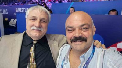 Dünya güreş tarihinin iki efsane ismi Mahmut Demir ile Bruce