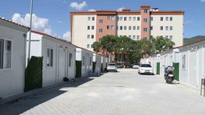 Kuzey Anadolu, Doğu Anadolu ve Nazımiye faylarının kesişim noktasında bulunan