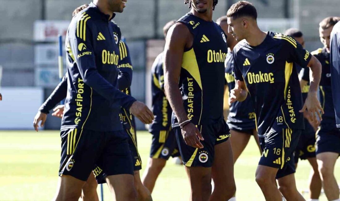 Fenerbahçe, Alanyaspor maçı öncesi kampa girdi Fenerbahçe, yarın sahasında Corendon Alanyaspor ile oynayacağı Trendyol Süper Lig