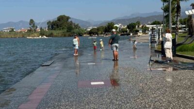 Fethiye’de meydana gelen gelgit olayı nedeniyle deniz suyu yükselerek Şehit