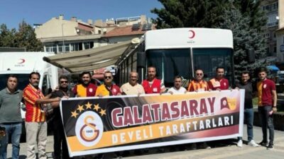 Kayseri’nin Develi ilçesinde Cumhuriyet Meydanı’na kurulan Kızılay Gezici Kan Bağış