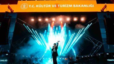 GastroANTEP Kültür Yolu Festivali’nin beşinci gününde Fatma Turgut şarkıları ve