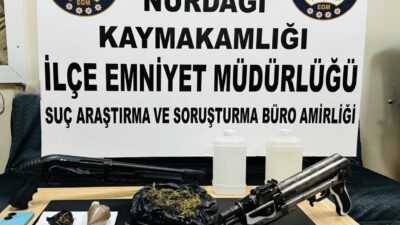 GAZİANTEP(İHA) – Gaziantep’in Nurdağı ilçesinde polis ekiplerince düzenlenen operasyonda silah