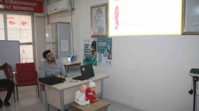 Mardin’in Midyat İlçe Devlet Hastanesi gebe okulunda hamilelikte ağız ve