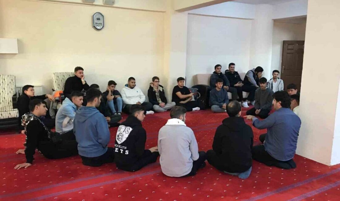 Kütahya’nın Gediz İlçe Müftülüğe bağlı Üniversite Camii’nde faaliyet gösteren Üniversite