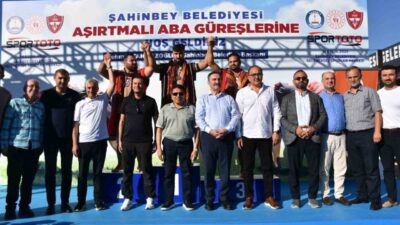 Şahinbey Belediyesi Geleneksel Sporlar Merkezi’nde 505 sporcunun katılımıyla yapılan Aşırtmalı