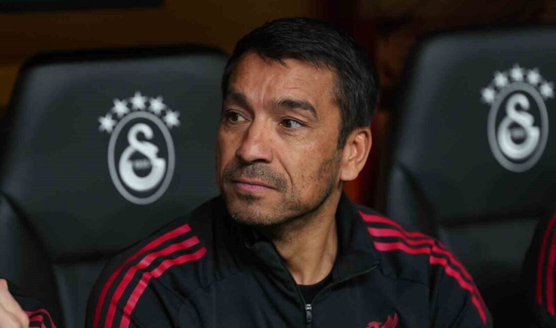 Giovanni van Bronckhorst yeniden İstanbul’da Beşiktaş eski teknik direktörü Giovanni van Bronckhorst, RAMS Park’a bu