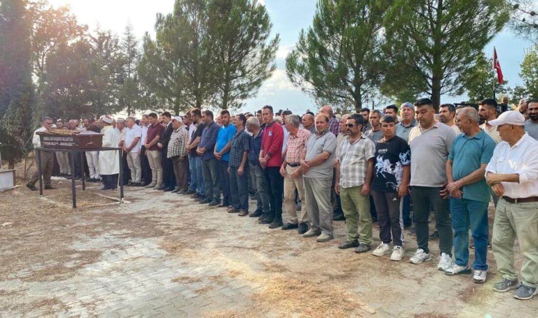 Denizli’nin Acıpayam ilçesinde, bir krom madeninde meydana gelen göçükten 25